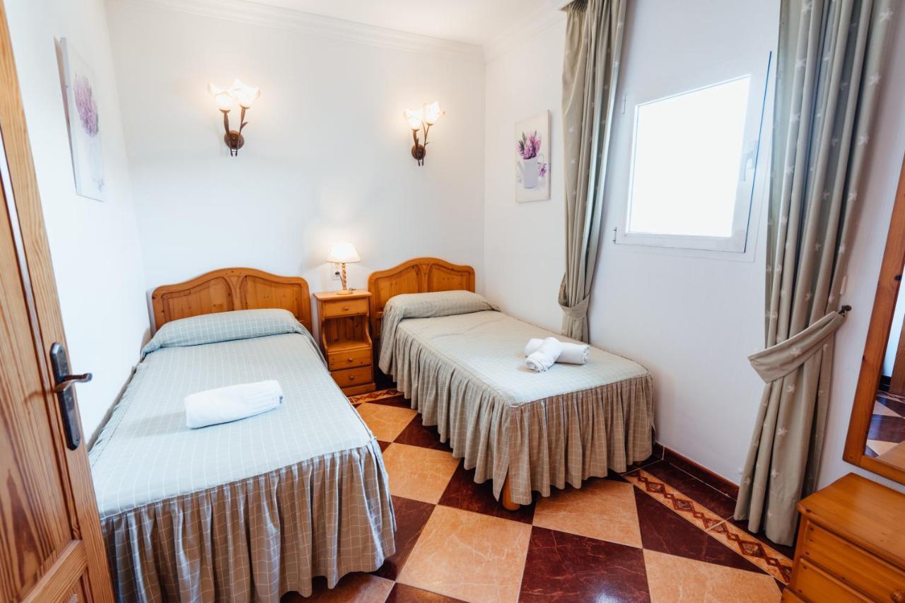 Apartamentos Punta Prima Beach Eksteriør billede